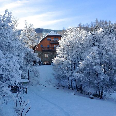 Отель Le Moulin Ollivier Saint-Andre-d'Embrun Экстерьер фото